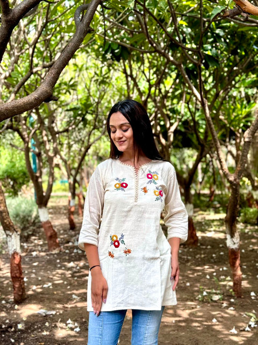 Breezy Khadi Tunics – Summer-Ready Comfort